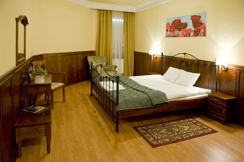 Hotel Kresowianka Bydgoszcz Ngoại thất bức ảnh