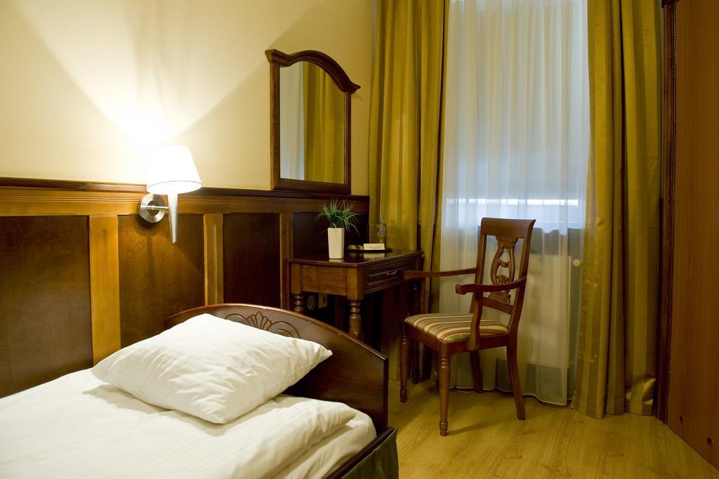 Hotel Kresowianka Bydgoszcz Ngoại thất bức ảnh
